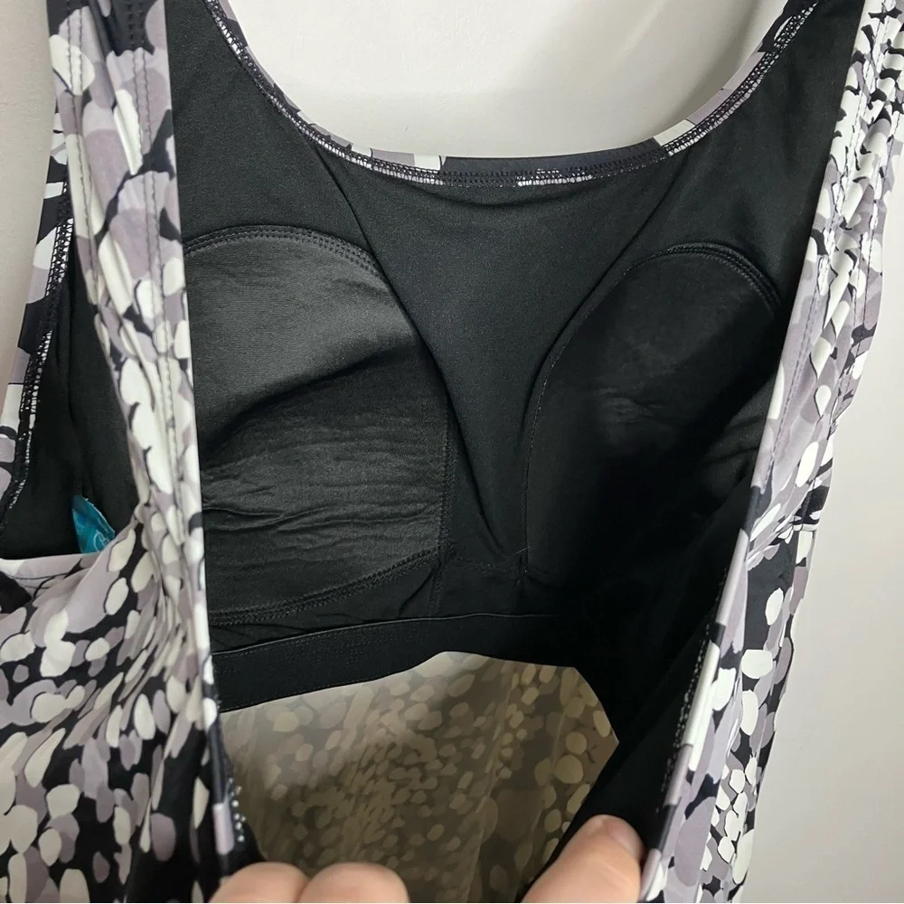 Swimsuits for all beach Belle tankini top size 22‎